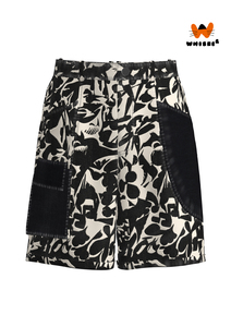 Printed shorts in contrasting colours